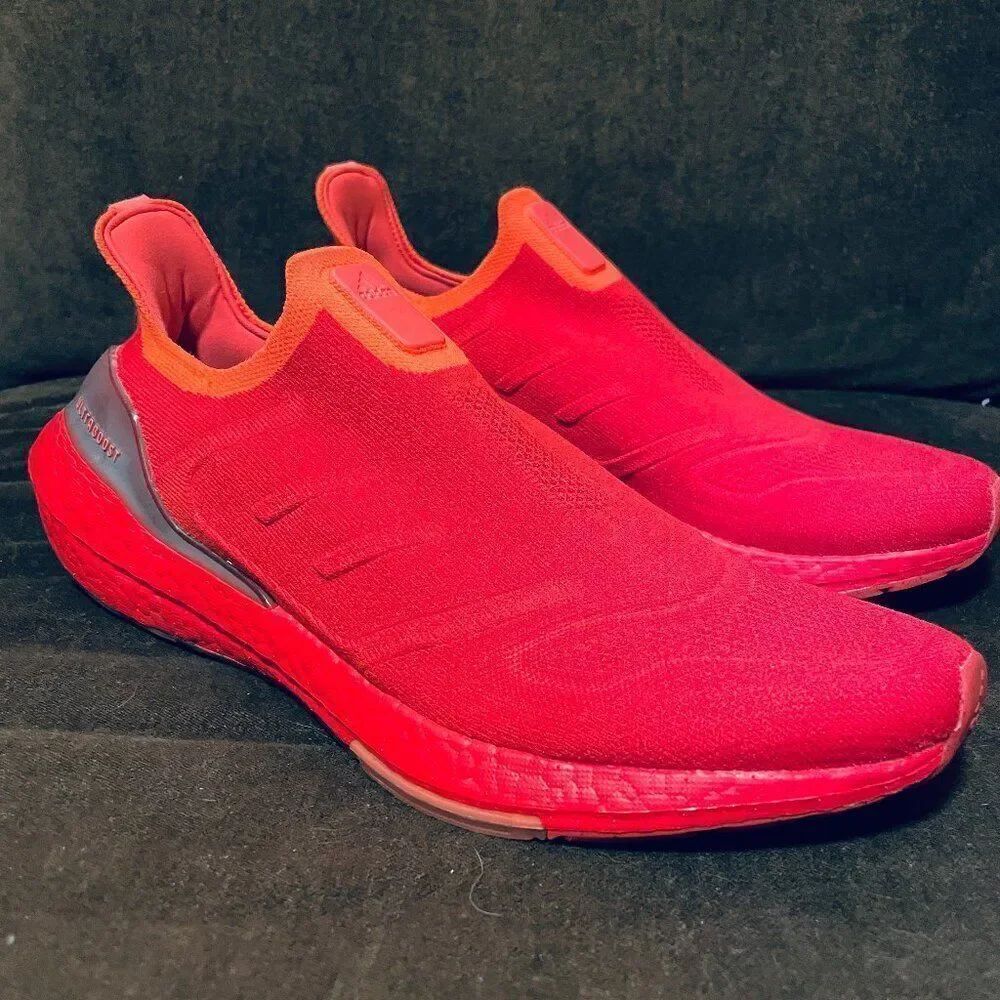 NEW Adidas Ultraboost 22 Vivid Red Turbo Mens 11 US 10.5 UK 45 1/3 EUR Uncaged